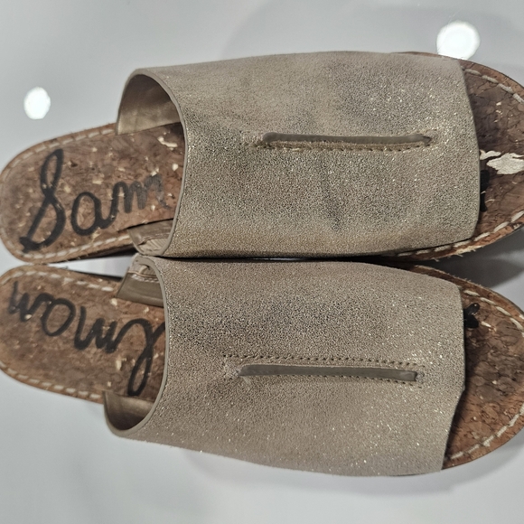 Ladies Sam Edelman Gold Metalic Cork Wedge Sandals size 8 - Picture 6 of 11